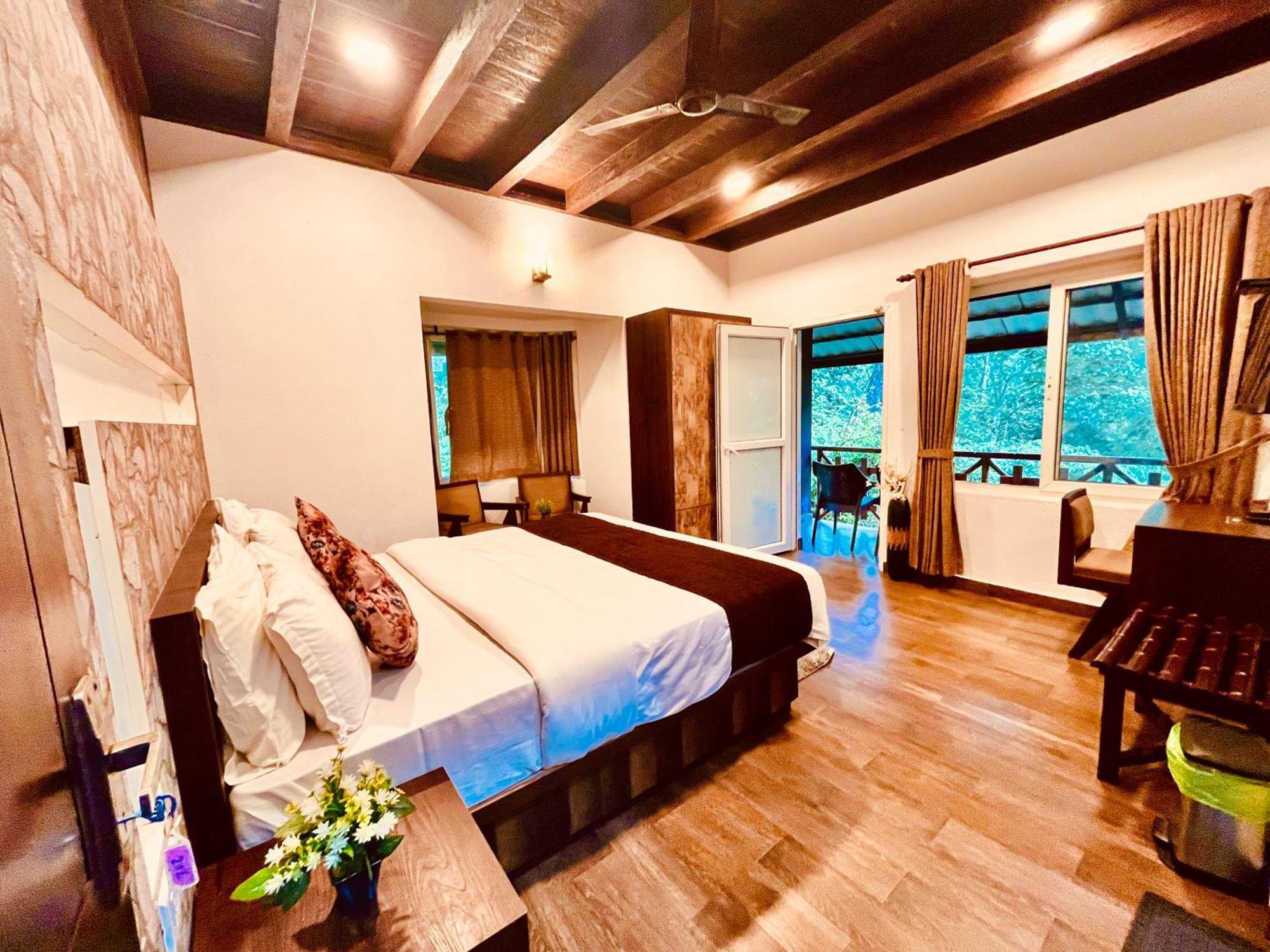 Munnar Tea Estate Cottage And Resort - Away From City Hustle Exterior photo
