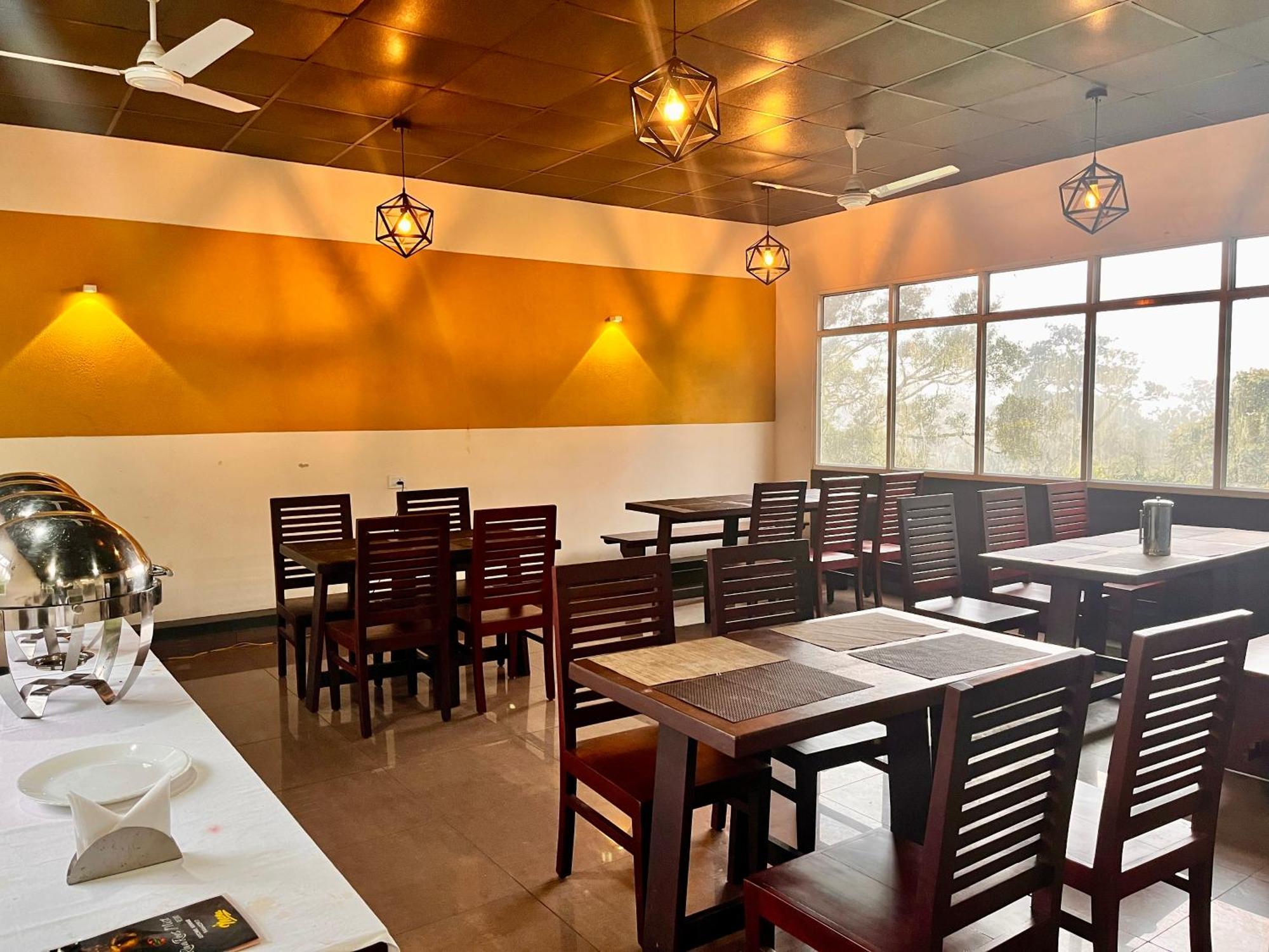 Munnar Tea Estate Cottage And Resort - Away From City Hustle Exterior photo