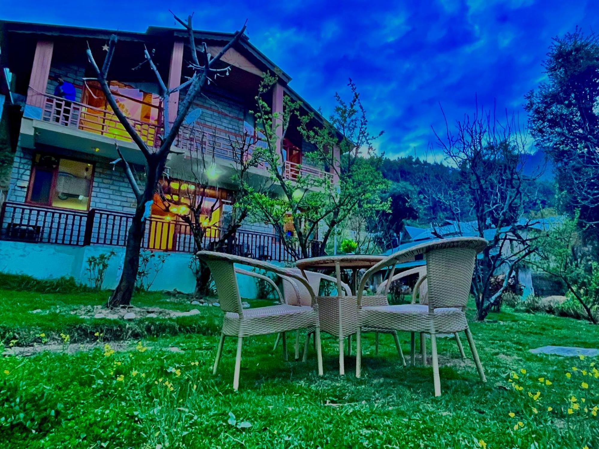 Munnar Tea Estate Cottage And Resort - Away From City Hustle Exterior photo